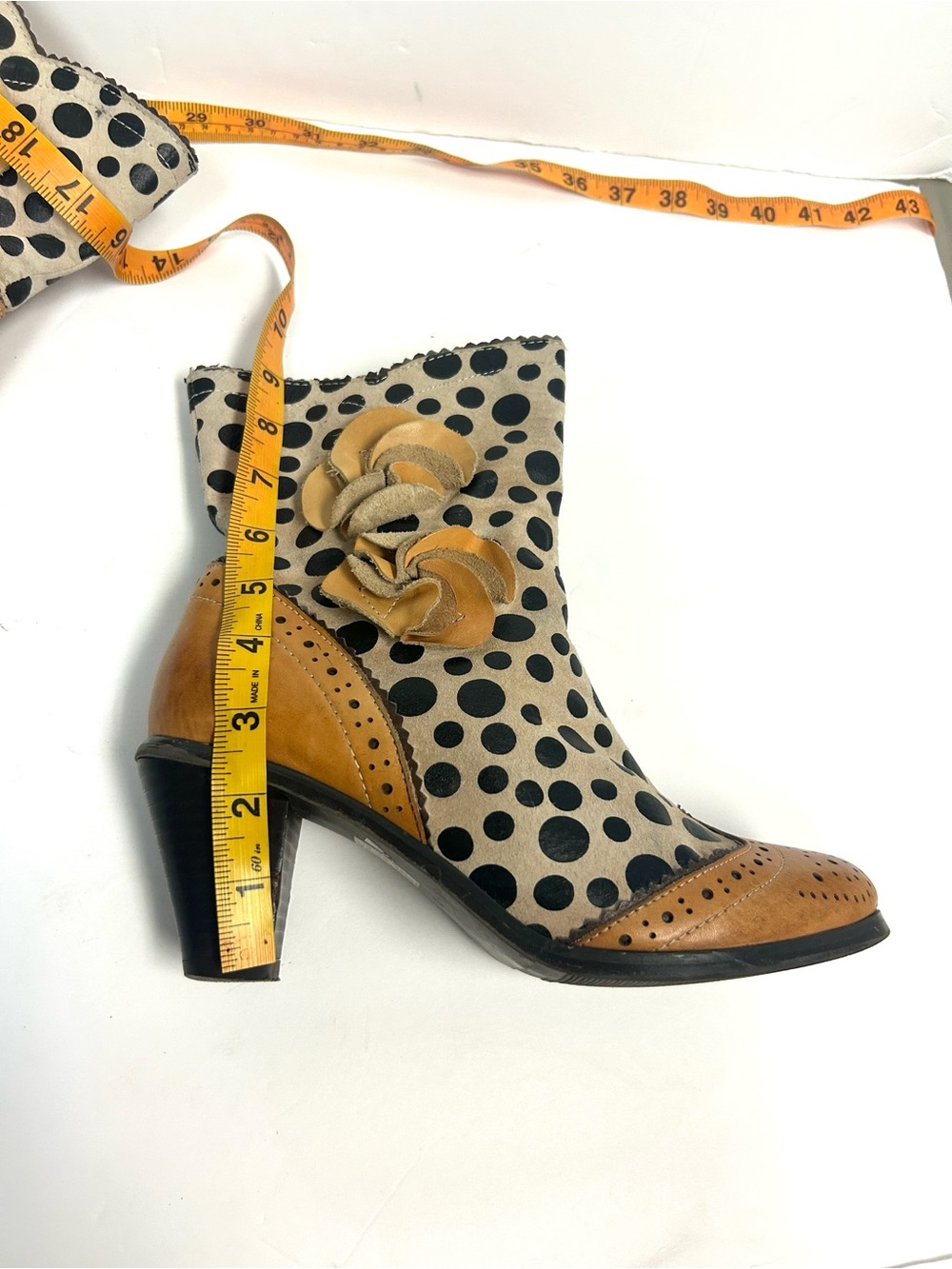 L'Artiste Spring Step Boots Perignon Wing-tip Polka Dot Leather Artsy 39 US 8.5 - Picture 15 of 15